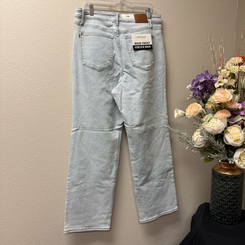 NWT Judy Blue 14W Distressed Cutout Wide Leg Jeans Light Wash High Rise New - Picture 4 of 12